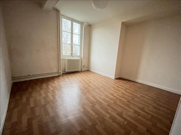 Maison à vendre |  Issoudun |  6 pièces | 214 m²