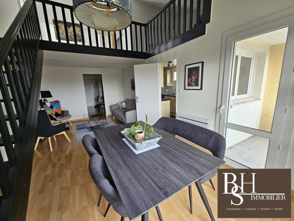 POITIERS FAC / CAMPUS Appartement de type 2, 62 m² avec balcon et ascenseur.