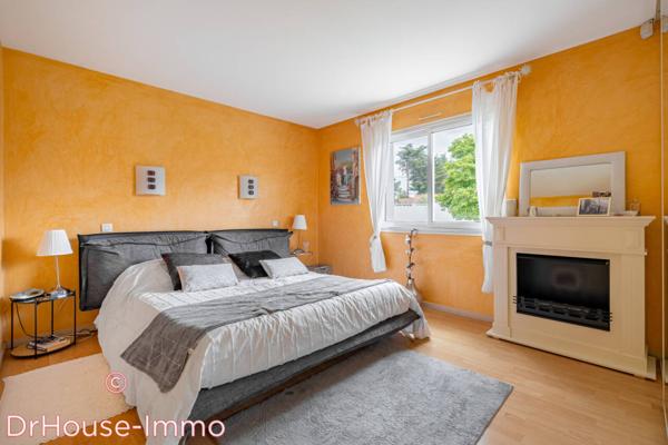 Maison à vendre 7 pièces de 243 m²