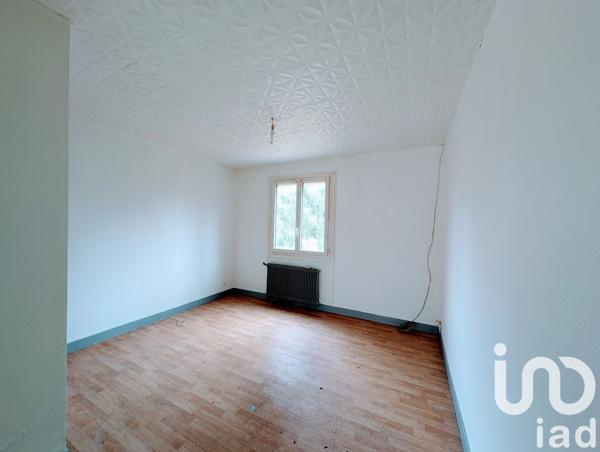 Maison de village 4 pièces de 80 m² à Chuelles (45220)