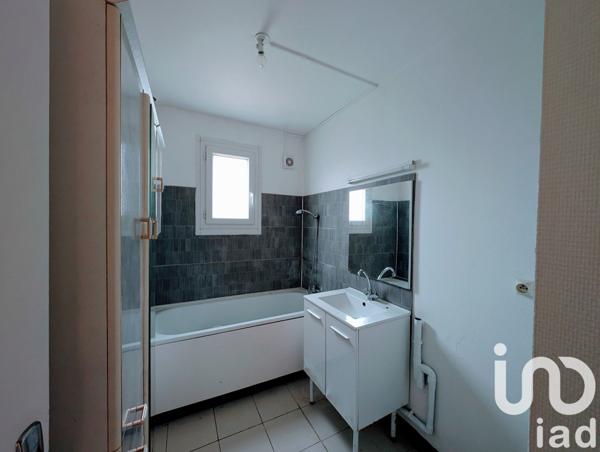 Maison de village 4 pièces de 80 m² à Chuelles (45220)