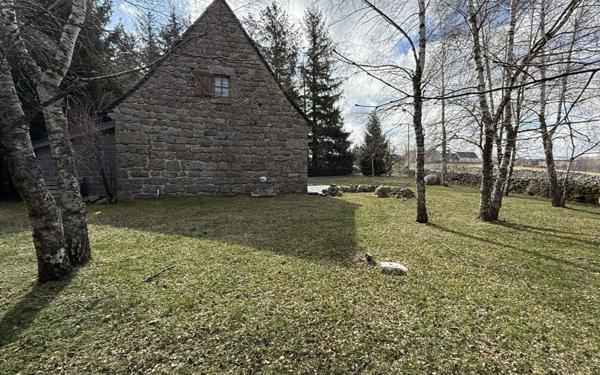 Maison à vendre    3 pièces •  Nasbinals