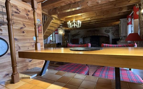 Maison à vendre    3 pièces •  Nasbinals