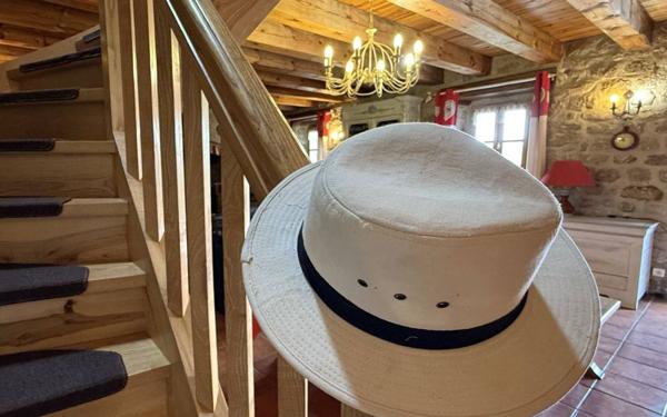 Maison à vendre    3 pièces •  Nasbinals