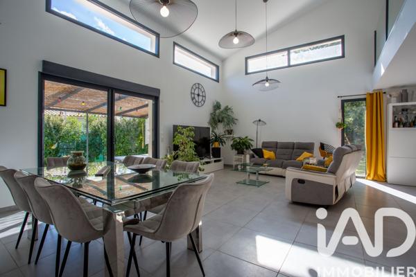 Maison à vendre 6 pièces 166 m² Rochefort-du-Gard