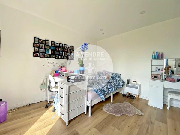 Vente                                                      Maison
                        
                     7 pièces                      230 m2                     à Saint-Brevin-les-Pins