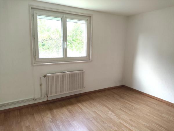 Maison T4 de 96 m² avec garage et grand terrain – Saint-Germain-de-Lusignan