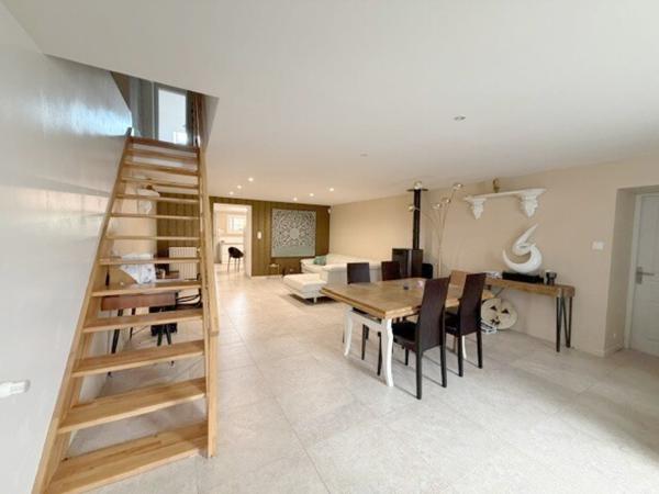 Maison 5 pièce(s) 4 chambre(s) 160 m²