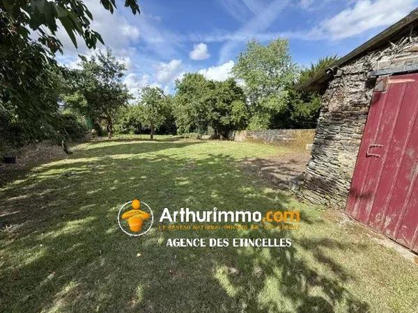 Vente                                                      Maison
                        
                     5 pièces                      135 m2                     à Châteaubriant