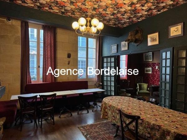 Bordeaux – Bar / Restaurant avec caves, jardin et appartement