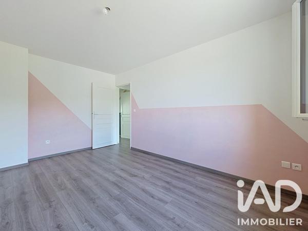 Maison à vendre 6 pièces 158 m² Saint-Fargeau-Ponthierry