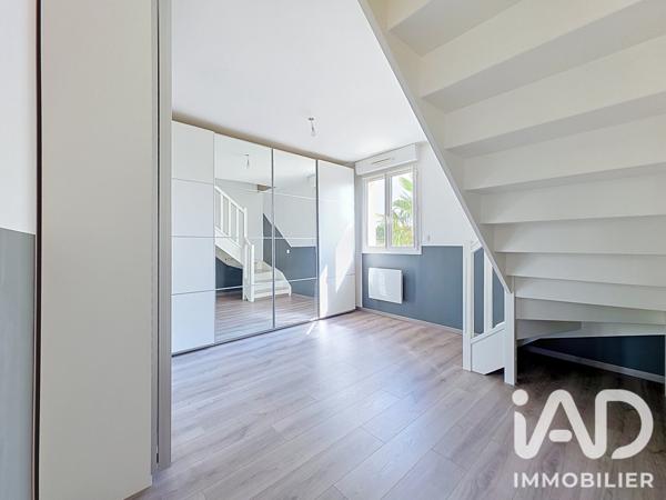 Maison à vendre 6 pièces 158 m² Saint-Fargeau-Ponthierry