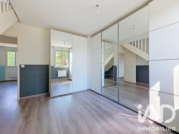 Maison à vendre 6 pièces 158 m² Saint-Fargeau-Ponthierry