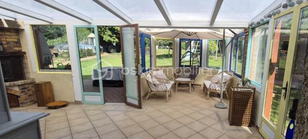 Découvrez cette charmante maison de 95 m²à Domptin 20 min de la Ferté sous Jouarre  construite en 1986, nichée dans un cadre paisible et verdoyant, à quelques minutes des commodités urbaines. Idéale pour une vie familiale, cette maison offre un cadre de vie tranquille avec une proximité urbaine.

Composée de 5 pièces, cette maison propose un bel agencement :
Au rez-de-chaussée :
-Belle pièce à vivre de quasiment 30m² avec une cheminée
- Cuisine ouverte et son entrée de 18.70m²
-Un bureau ou chambre d'ami de 8.60m²
-Une salle d'eau 
-Une toilette 
-Avec deux vérandas de chaque côté, dont une 23m² côté jardin

 A l'étage :
-Une suite parentale de 16m² avec une salle d'eau, dressing et clim
-Deux autres chambres de 9m² et 14m²
 
La maison dispose d'un sous-sol total, d'une cave, d'une pièce de réception, d'un toilette.

-Un grand extérieur de 2120m².
-Profitez également d'une piscine de 18m² pour vous détendre et vous rafraîchir durant les chaudes journées d'été avec pompe à chaleur.
-Un carport pouvant stationner 4 voitures 
-Un espace de 27m² pouvant être une salle de sport, un espace invité...choix multiples 

Double vitrage, volet roulant , cheminée, tout-à-l'égout.

Avec vue dégagée, le calme environnant vous apportera sérénité et confort.


Contactez Aurélie Tombette pour plus d'informations et une visite. Ne laissez pas passer cette opportunité exceptionnelle !