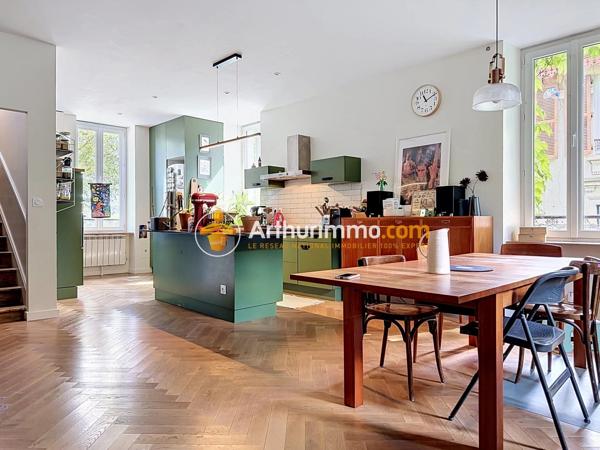 Vente                                                      Maison
                        
                     5 pièces                      137 m2                     à Bourgoin-Jallieu