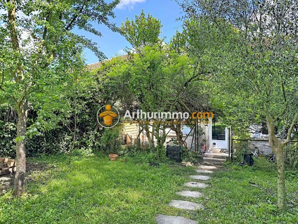 Vente                                                      Maison
                        
                     5 pièces                      137 m2                     à Bourgoin-Jallieu