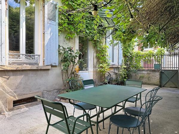 Vente                                                      Maison
                        
                     5 pièces                      137 m2                     à Bourgoin-Jallieu