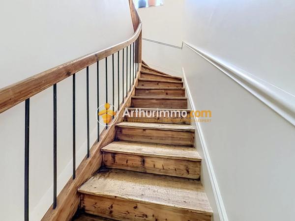 Vente                                                      Maison
                        
                     5 pièces                      137 m2                     à Bourgoin-Jallieu