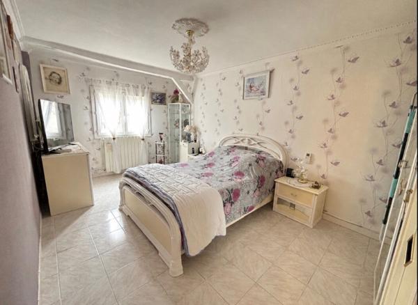 A VENDRE - FOURCHAMBAULT - MAISON DE PLAIN-PIED -GARAGE - TERRAIN