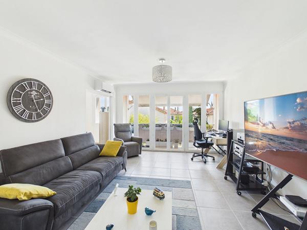 APPARTEMENT T4 bis CLIMATISE DE 74.44m² AVEC BALCON CAVE ET GARAGE SITUE A BOURG LES VALENCE 26500