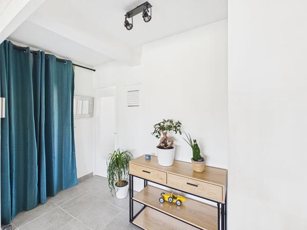 APPARTEMENT T4 bis CLIMATISE DE 74.44m² AVEC BALCON CAVE ET GARAGE SITUE A BOURG LES VALENCE 26500