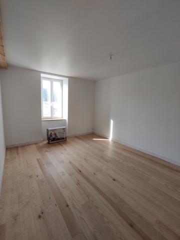 MAISON T5 , Eyjeaux