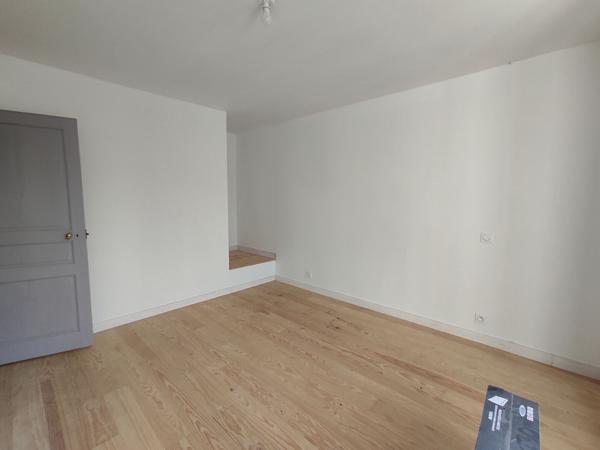 MAISON T5 , Eyjeaux