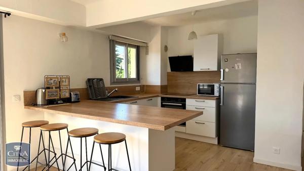 Appartement à louer 3 pièces 58.09m² Saint-Raphaël (83700)