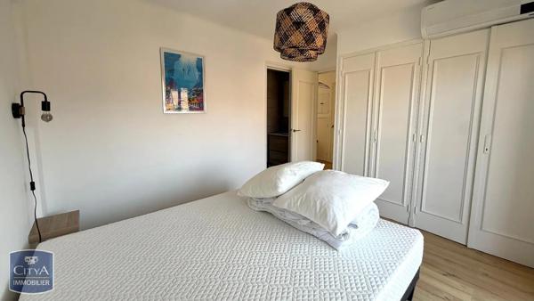 Appartement à louer 3 pièces 58.09m² Saint-Raphaël (83700)