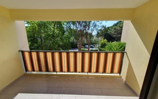 Appartement à vendre    1 pièce • 34 m2 Fréjus