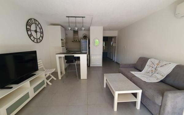 Appartement à vendre    1 pièce • 34 m2 Fréjus