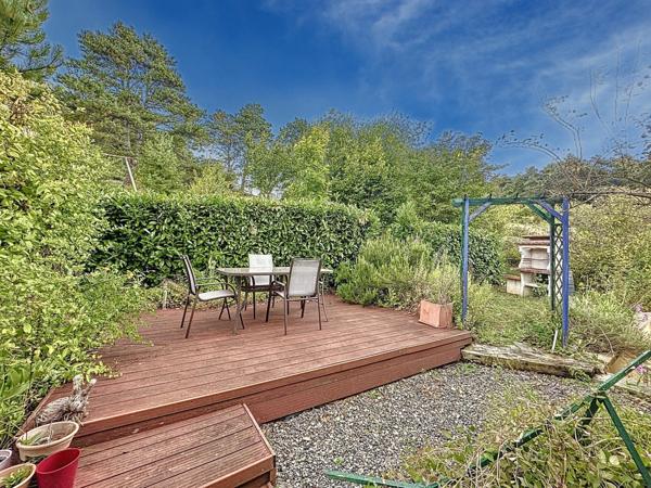 à 10mn de la gare de SENS direct PARIS