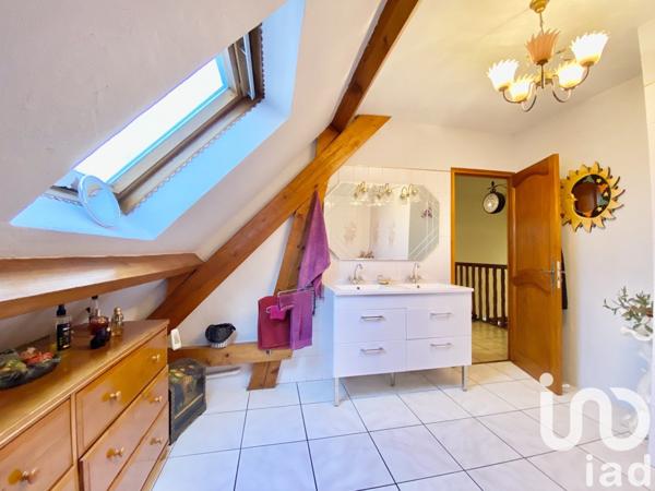 Maison traditionnelle 5 pièces de 138 m² à Thiais (94320)