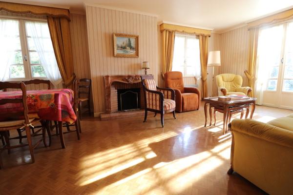 Maison Sauvigny Les Bois 7 pièce(s) 138m2