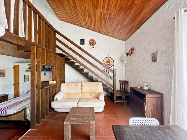 Maison
         3 pièces
        - 43 m²