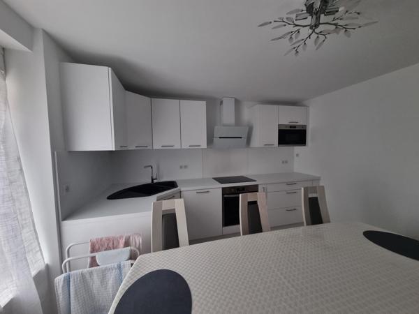 Maison mitoyenne 3 chambres garage