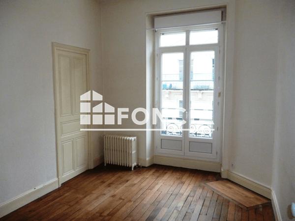 Location Appartement 3 pièces 67.43 m² - 21 RUE LENEPVEU Angers 49100