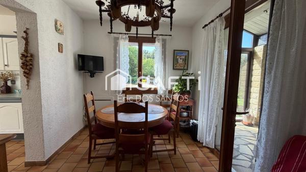 Propriété familiale au cœur d’un écrin de verdure Jardin remarquable et piscine