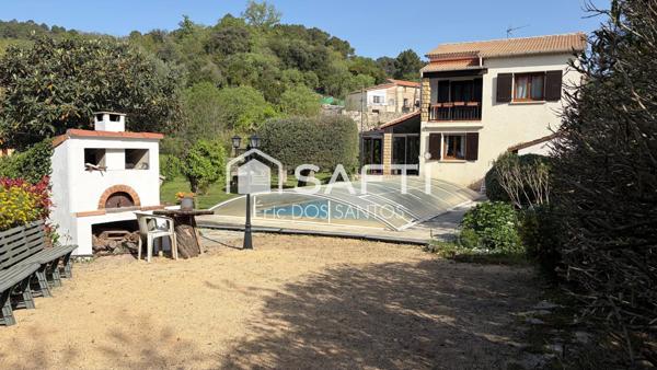 Propriété familiale au cœur d’un écrin de verdure Jardin remarquable et piscine
