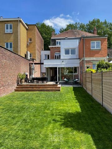 Magnifique Maison de caractère avec Jardin et parking