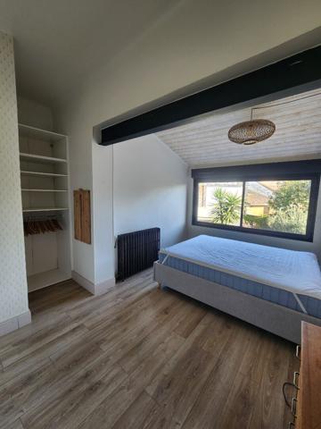 ECHOPPE Bordeaux 3 pièce(s) 67.23 m2 + cour de 25m²