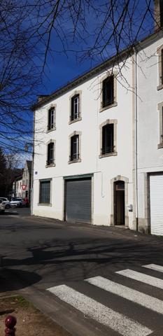 Immeuble 25 place du Monument Riom es Montagnes (15400)