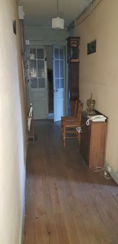 Immeuble 25 place du Monument Riom es Montagnes (15400)