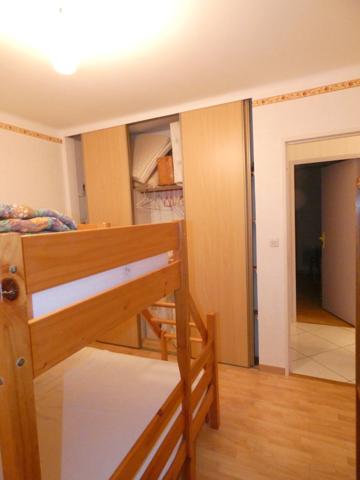 Belle villa avec piscine couverte sur 6.500m² du terrain Saint-Martin-le-Vieil (11170)