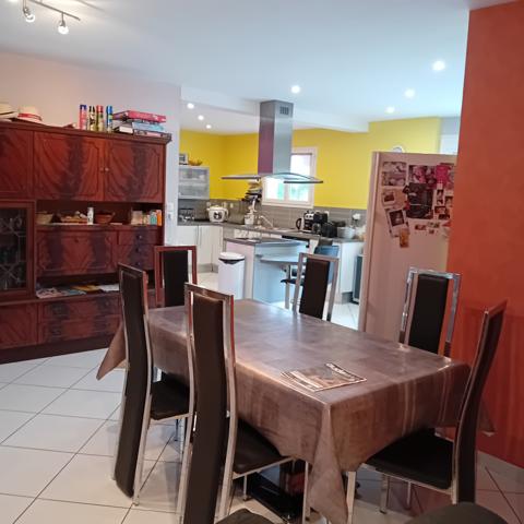 Belle villa avec piscine couverte sur 6.500m² du terrain Saint-Martin-le-Vieil (11170)