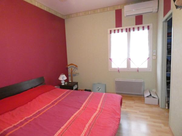 Belle villa avec piscine couverte sur 6.500m² du terrain Saint-Martin-le-Vieil (11170)