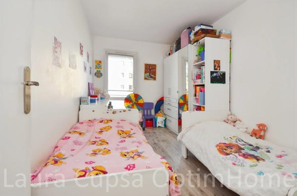 SCEAUX - 8 MIN RER SCEAUX - 3P - 57,13 M² - BALCON - 1ER ETAGE - CAVE - PARKING LIBRE DANS RESIDENCE FERMEE
