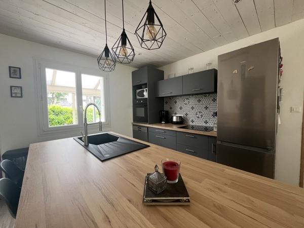 Maison à louer 1 300 € CC Quimperlé 5 p 100 m² DPE D
