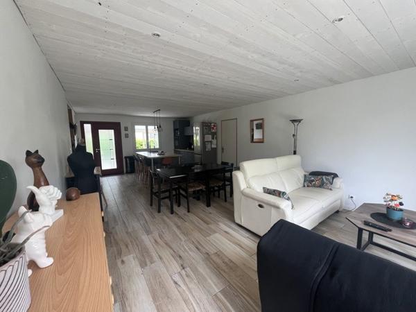 Maison à louer 1 300 € CC Quimperlé 5 p 100 m² DPE D