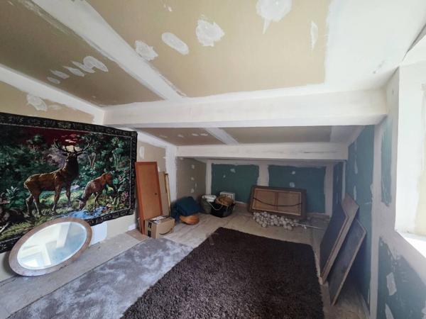 Maison à vendre 6 pièces de 197 m²